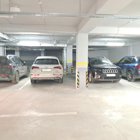 Аэропорт Кишинев 24&24 Lägenhet Exteriör bild