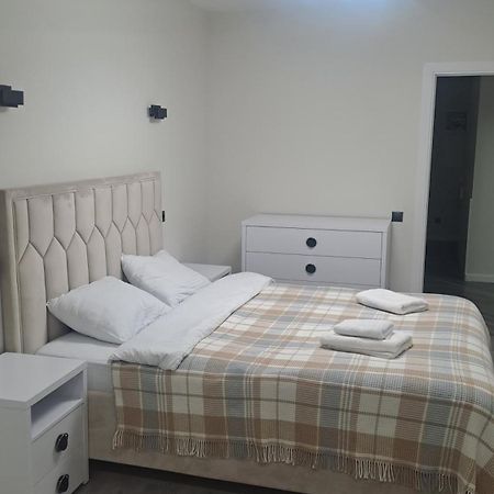 Аэропорт Кишинев 24&24 Lägenhet Exteriör bild