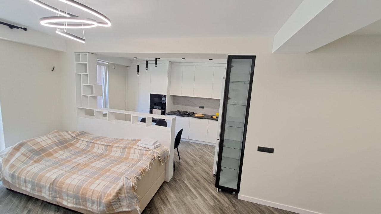 Аэропорт Кишинев 24&24 Lägenhet Exteriör bild