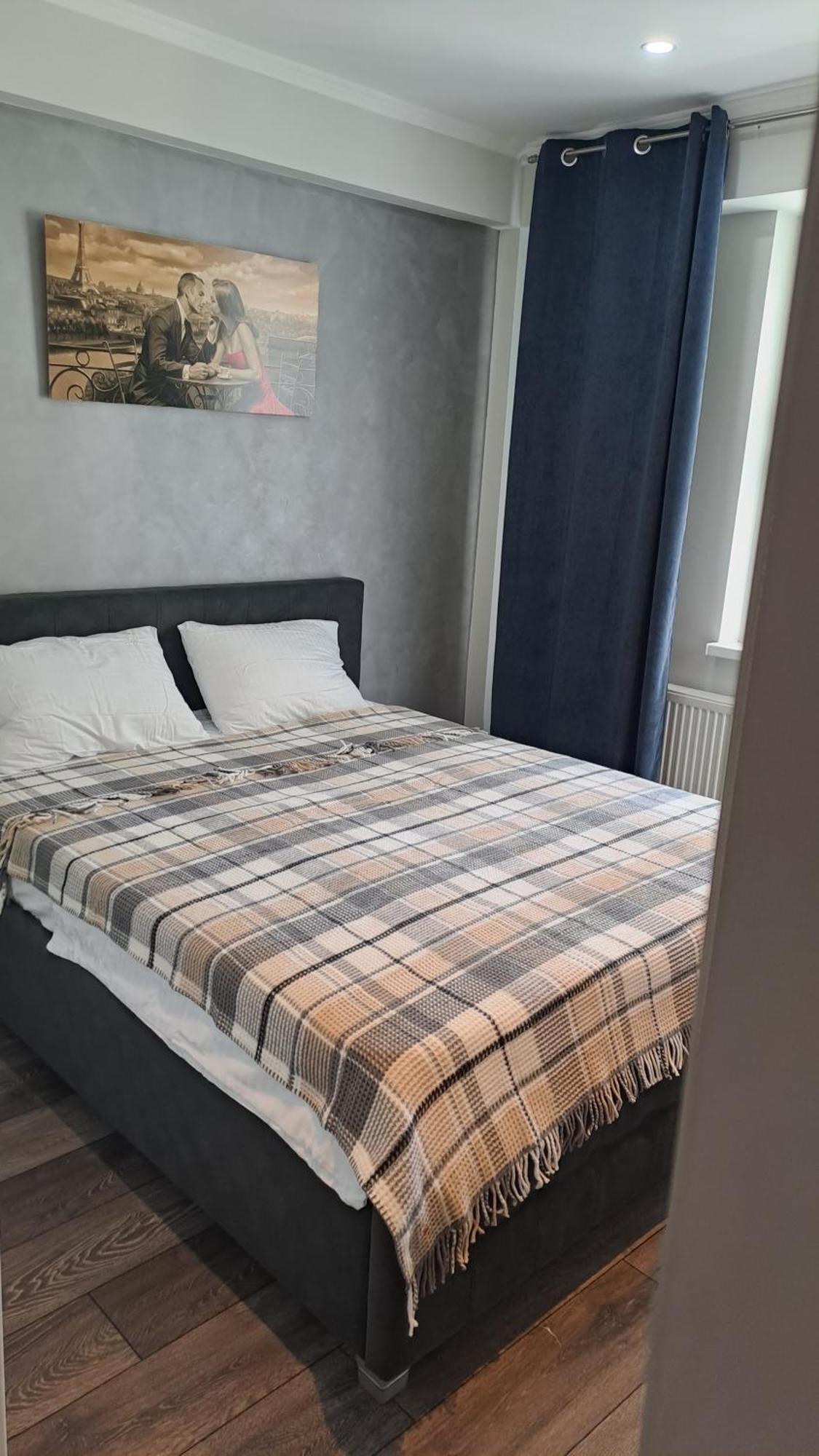 Аэропорт Кишинев 24&24 Lägenhet Exteriör bild