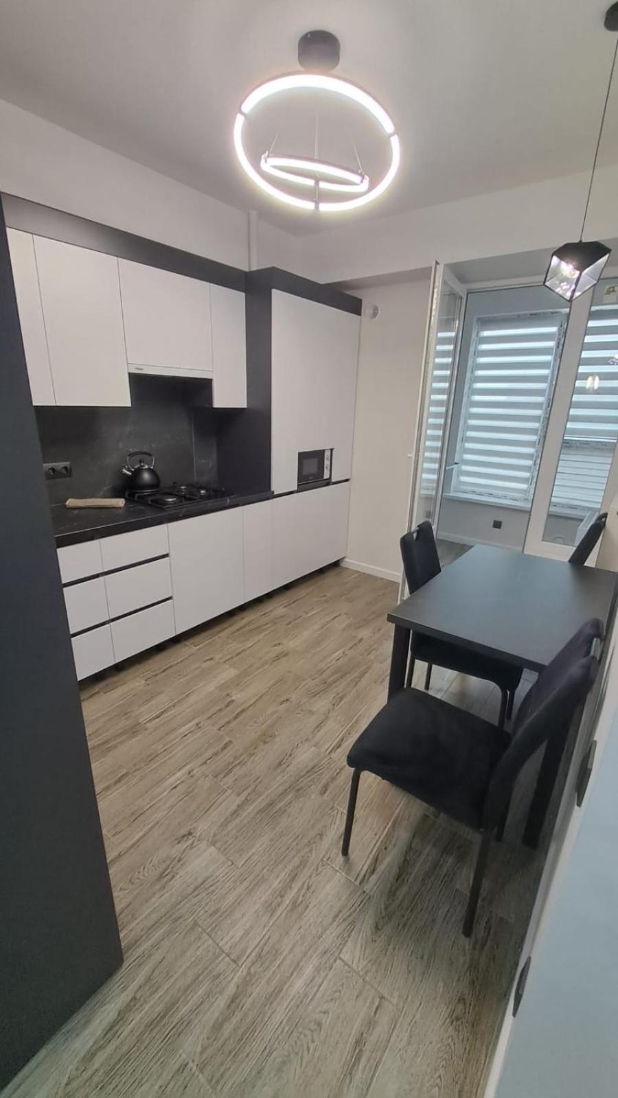 Аэропорт Кишинев 24&24 Lägenhet Exteriör bild
