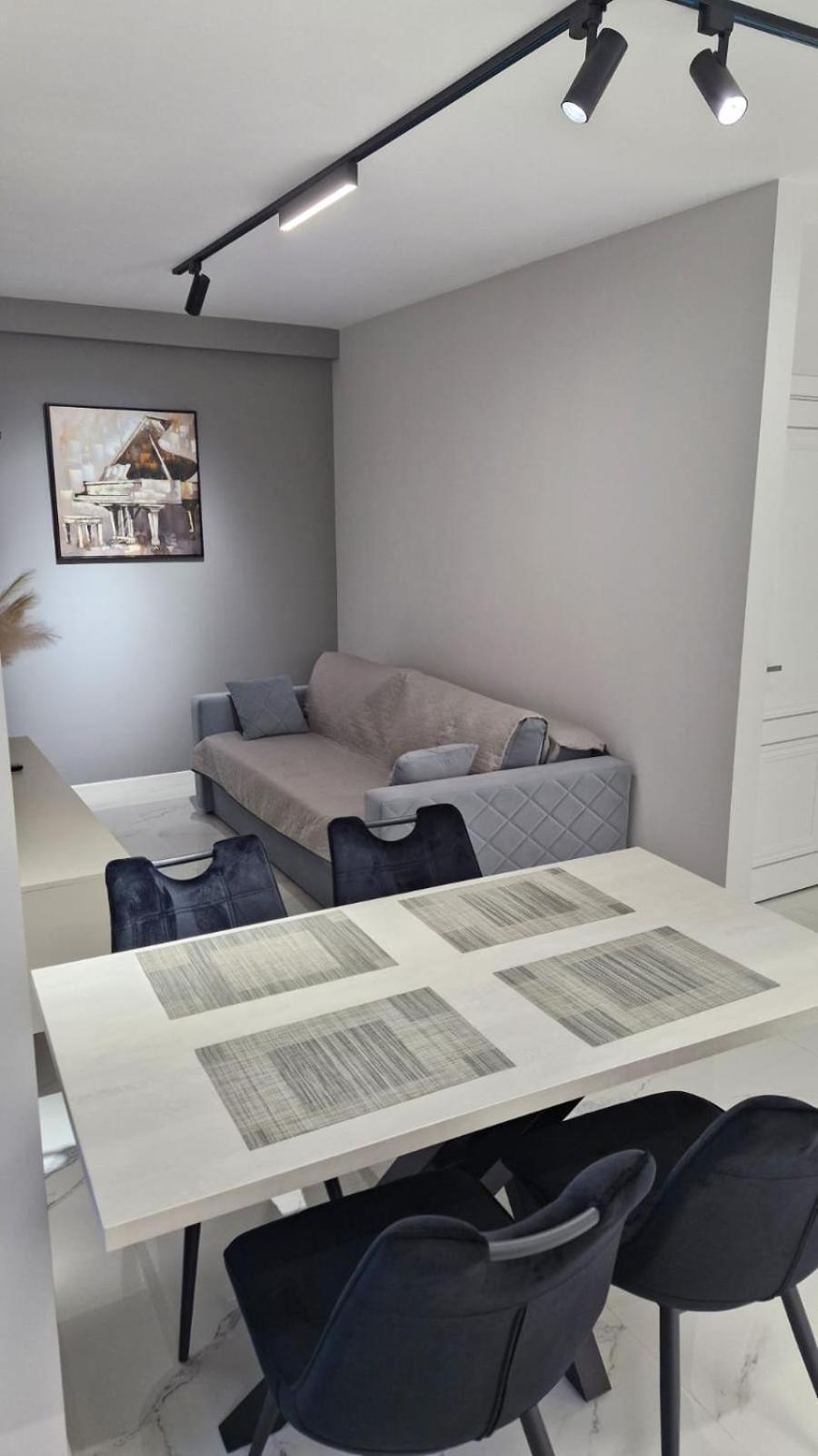Аэропорт Кишинев 24&24 Lägenhet Exteriör bild